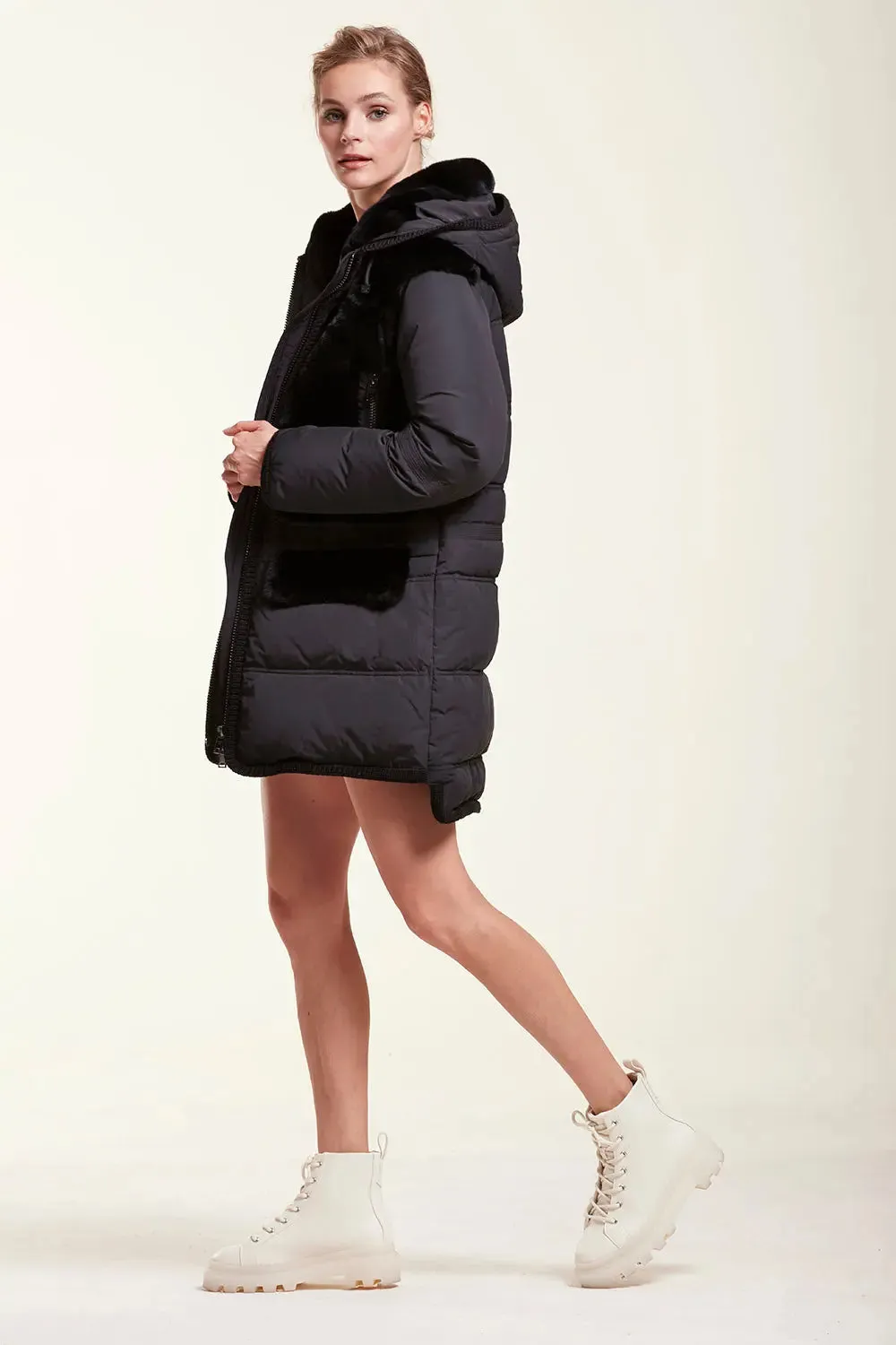 Puffer coat with hood